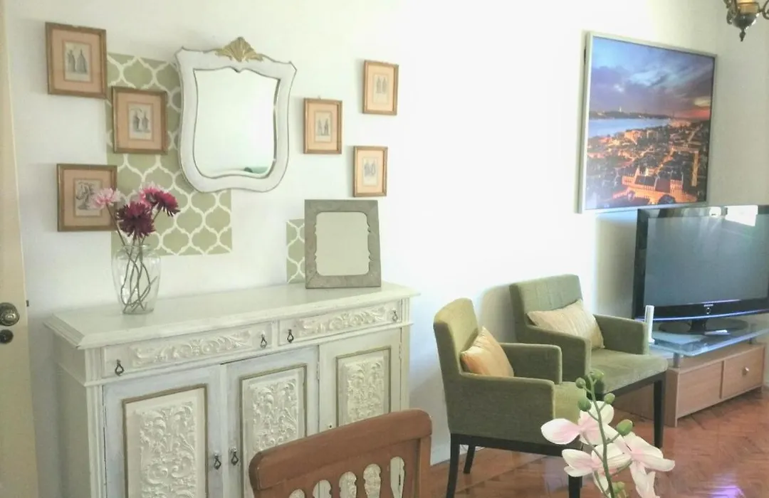 Sabrosa'S Flat-1